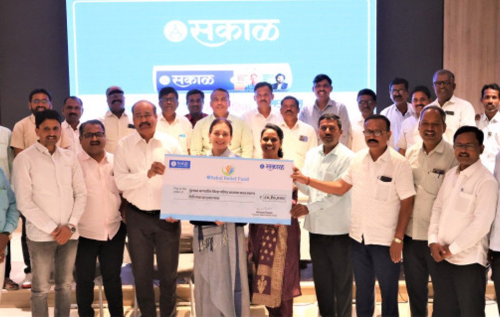 Sakal Relief Fund Provides Over ₹80 Lakh in Assistance to Flood-Affected Schools